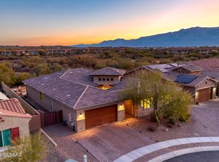 822 W Chrysanthia Ct, Oro Valley, AZ 85755