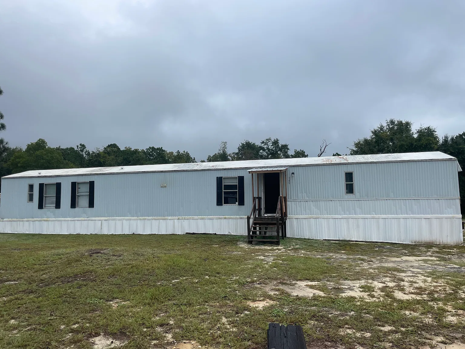3 bed, $950 — Photo 1