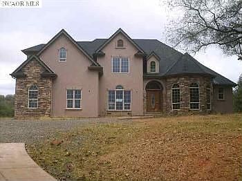 1st image of 23547 Darkhorse Dr