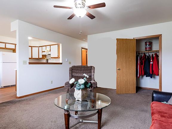 4th image of 316 Ash Ct #D