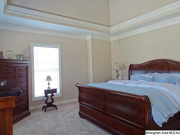 3rd image of 241 Oak Forest Dr