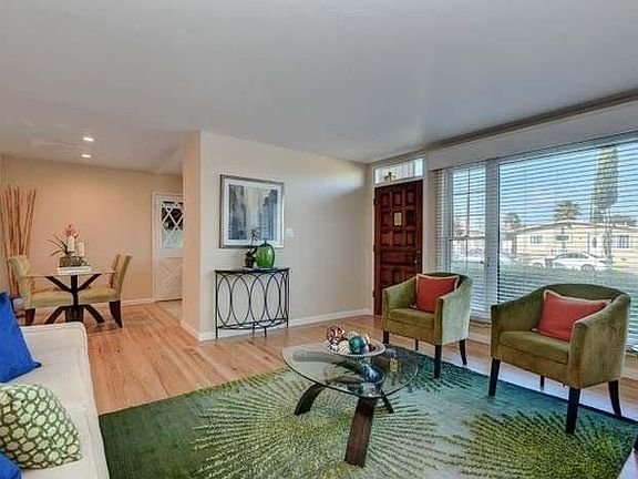 5th image of 2742 Cornwall Dr