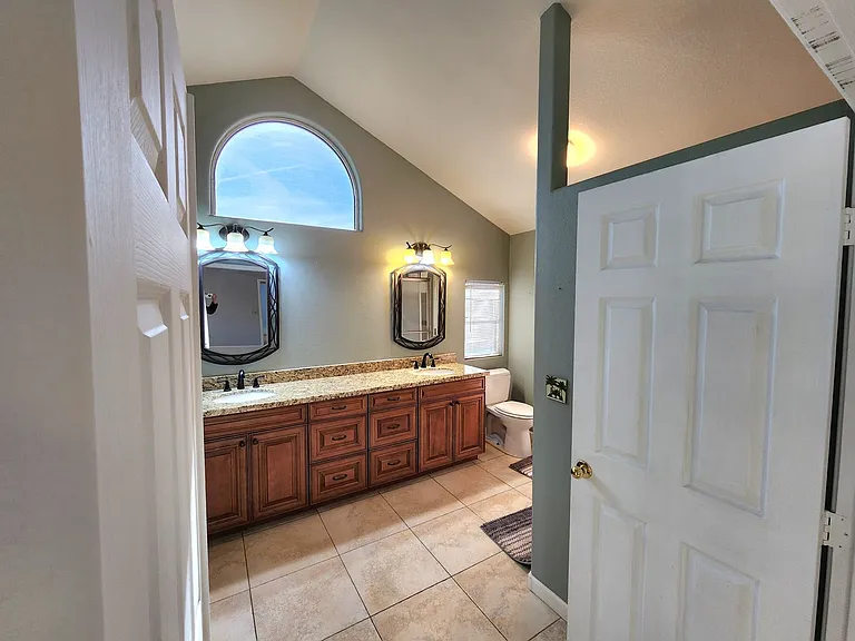 15013 S 46th Pl — Photo 17