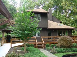 4701 Teen Barnes Rd, Frederick, MD 21703