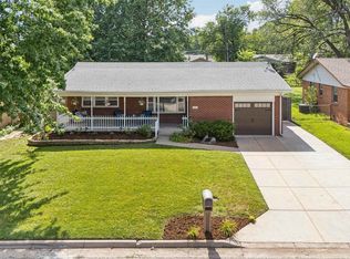 1227 N Derby Ave, Derby, KS 67037