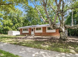 1110 Wines Dr, Ann Arbor, MI 48103