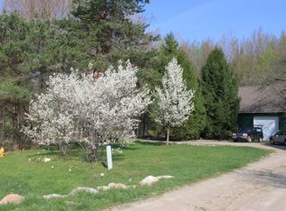 7935 Arkona Rd, Milan, MI 48160