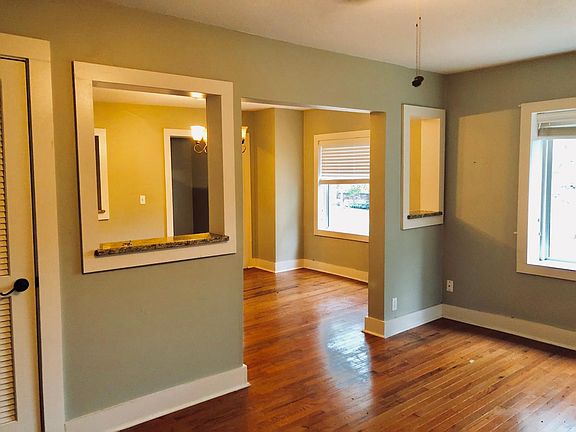 4th image of 4326 Roanoke Pkwy APT 201