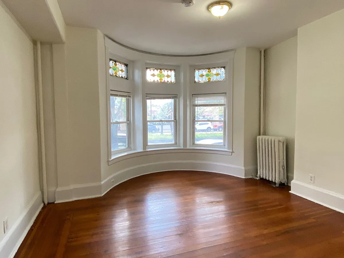 Photo 1 of 21 - 69 Brighton Ave #1D - Boston, MA Primary Photo - 69 Brighton Ave #1D