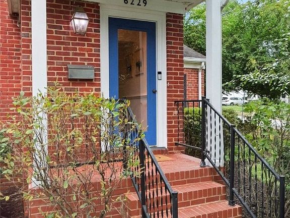 4th image of 6229 W Franklin St