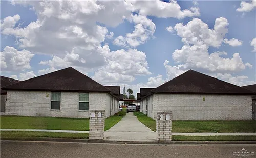 2004 W Western Dr #D Photo 1