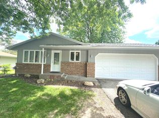 2718 Bavarian Ln, Rockford, IL
