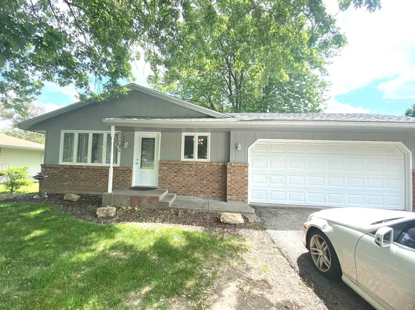 2718 Bavarian Ln, Rockford, IL 61109