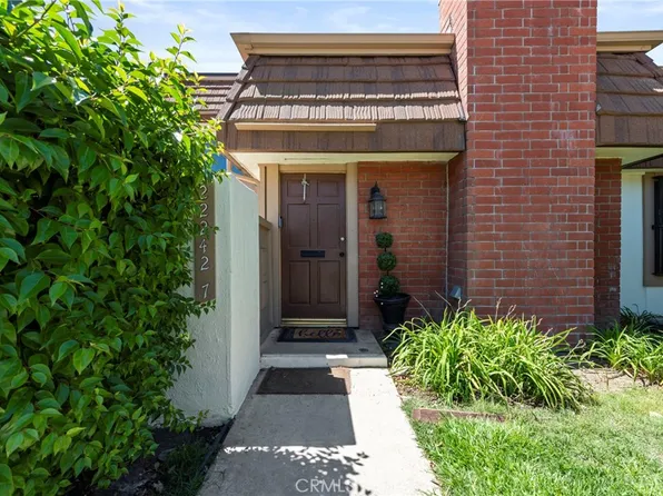 22242 Germain St Unit 7, Chatsworth, CA 91311