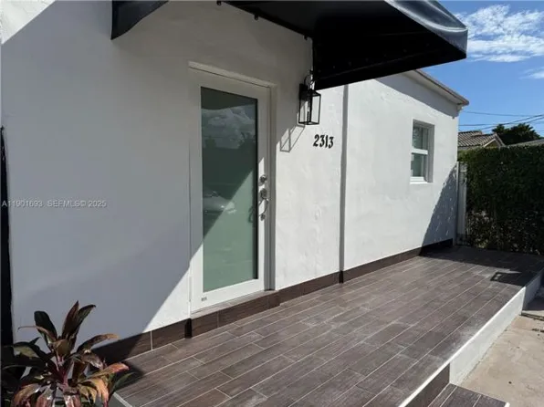 2313 SW 60th Ct #1, Miami, FL 33155