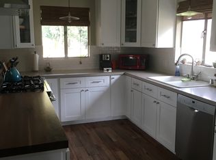 2605 W Fairview Ave, Visalia, CA 93277