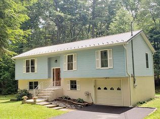 2912 Rocky Ridge Rd, Bartonsville, PA 18321
