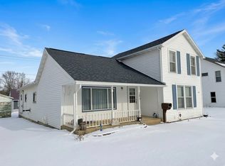 206 2nd St, Elroy, WI 53929