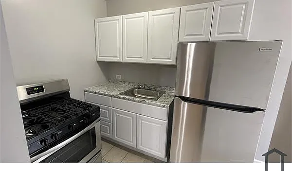 1 bed, 1000 sqft, $1,700 — Photo 2
