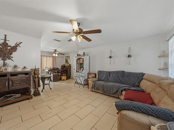 2nd image of 2327 Ambrose Ln
