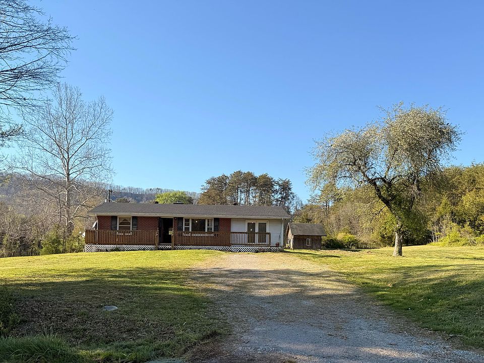 1st image of 450 Beech Creek Rd