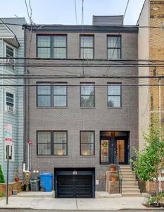 131 Hopkins Ave, Jersey City, NJ, 07306