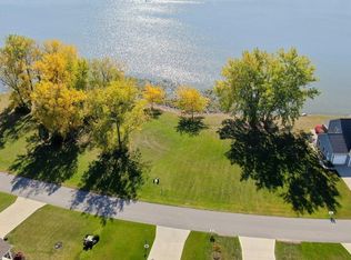 820 Lost Lake Rd, Pt Clinton, OH 43452