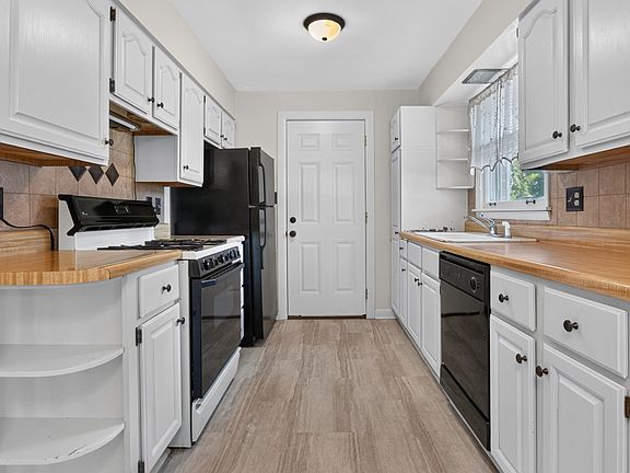 4th image of 919 Vale St