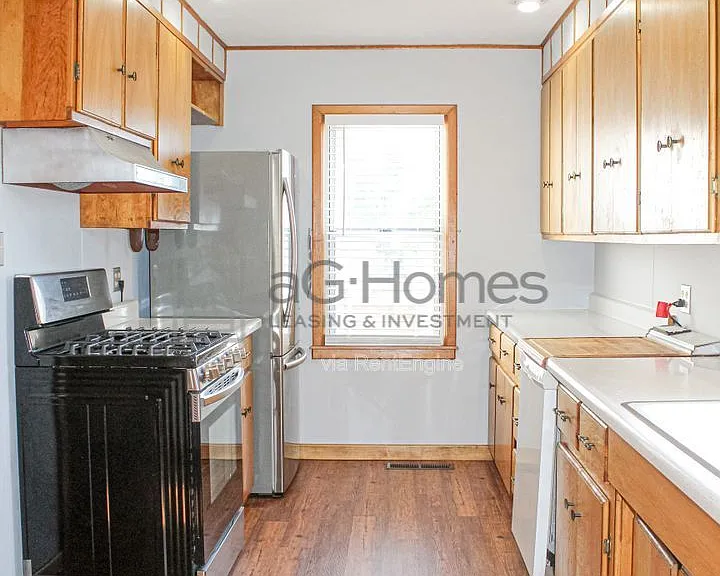 317 W Peach St — Photo 8