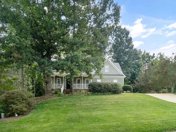 105 White Cedar Run, Holly Springs, NC 27540