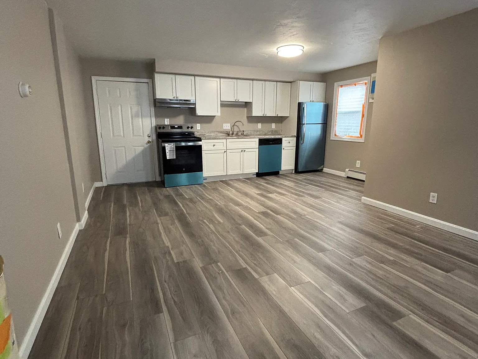2 bed, $2,200 — Photo 2