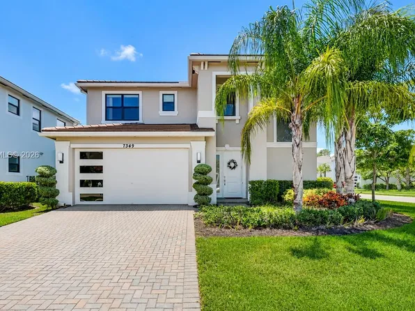 7349 Stella Ln, Lake Worth, FL 33463
