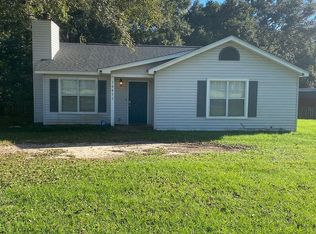 10851 Lakeside Dr, Grand Bay, AL 36541