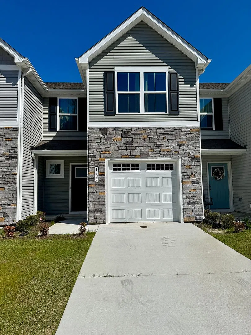1405 Raven Way — Photo 1