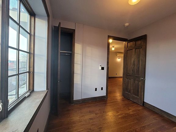 4th image of 311 Melrose St #2BB