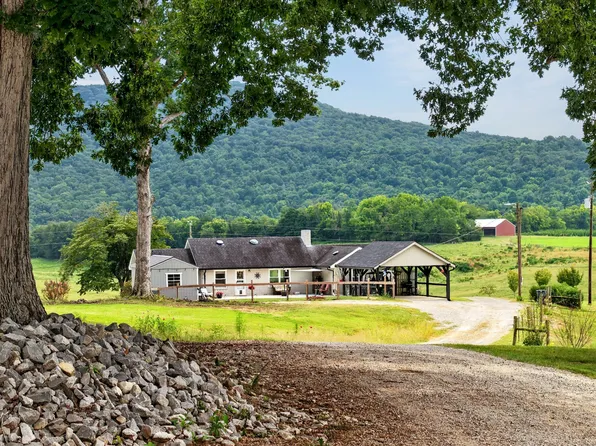 4785 Dark Hollow Rd, McMinnville, TN 37110