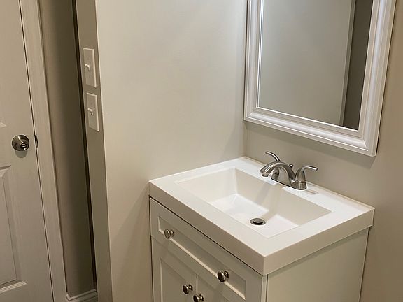 5th image of 1230 Gadd Rd Unit A
