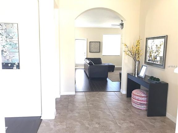 3rd image of 15427 Camp Dubois Cres