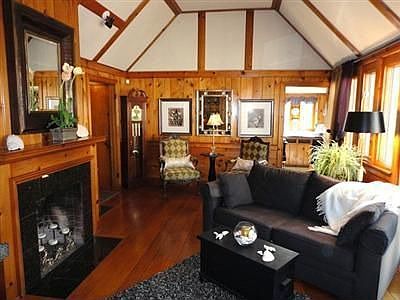 3rd image of 2903 Lee Rd