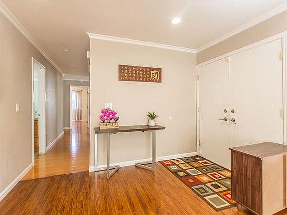 3rd image of 2994 Archwood Cir