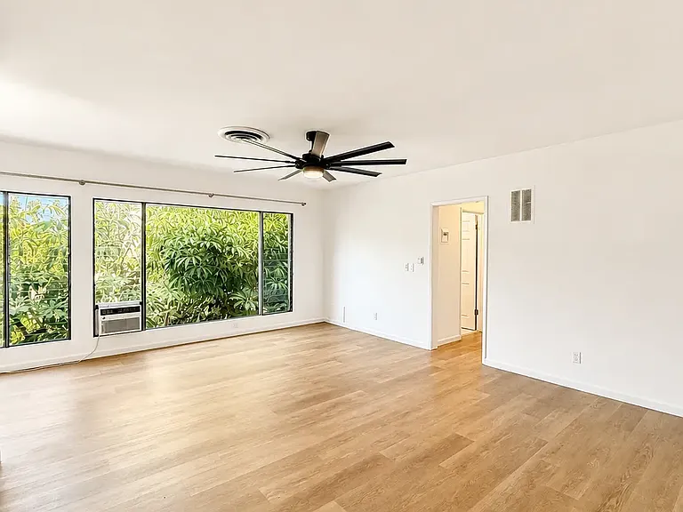 1845 Canyon Dr #11 — Photo 15