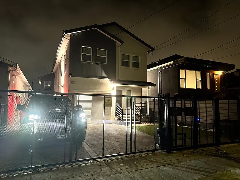 2911 Magnolia St — Photo 31