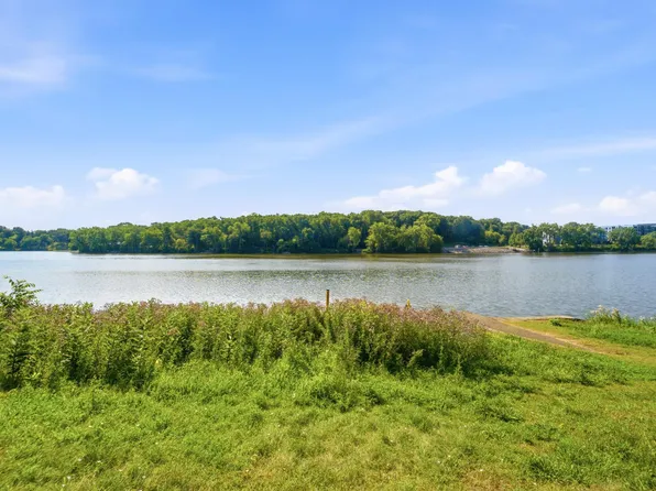 10 Green Bay Ct APT 205, Appleton, WI 54911