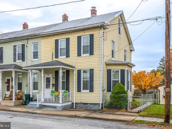 215 N 4th St, Wrightsville, PA 17368