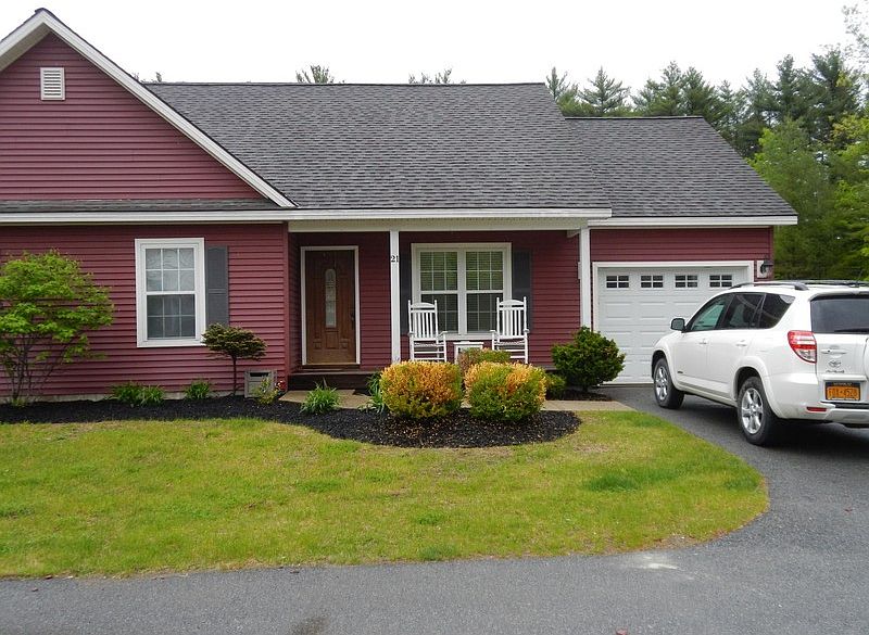 Front view from Mountain Hollow Way