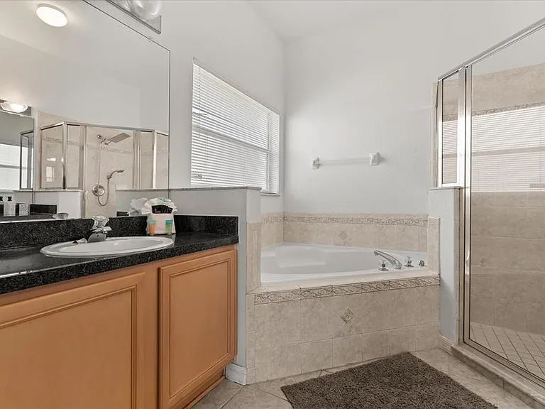 526 Windsor Pl — Photo 28