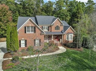 1030 Elizabeth Manor Ct, Matthews, NC 28105