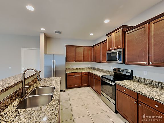 4th image of 24566 W Sheraton Ln