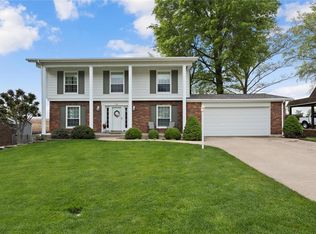 116 Lake Forest Dr, Belleville, IL