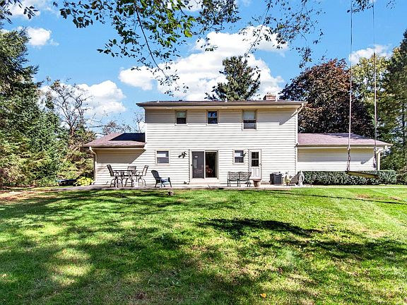 3rd image of 4106 Lakeview DRIVE